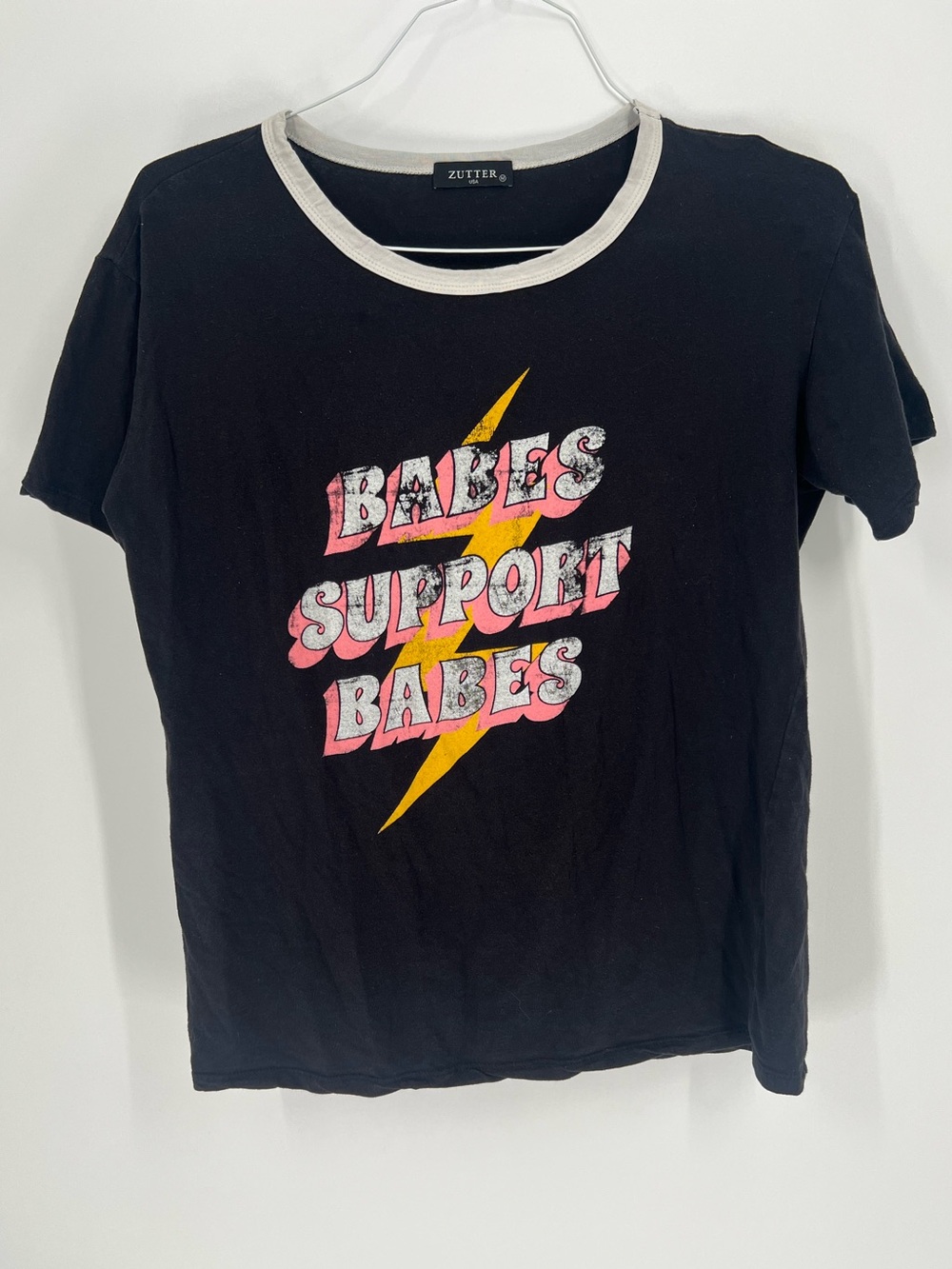 Zutter USA Women’s Black 'Babes Support Babes' Graphic Short Sleeve Tee Size M